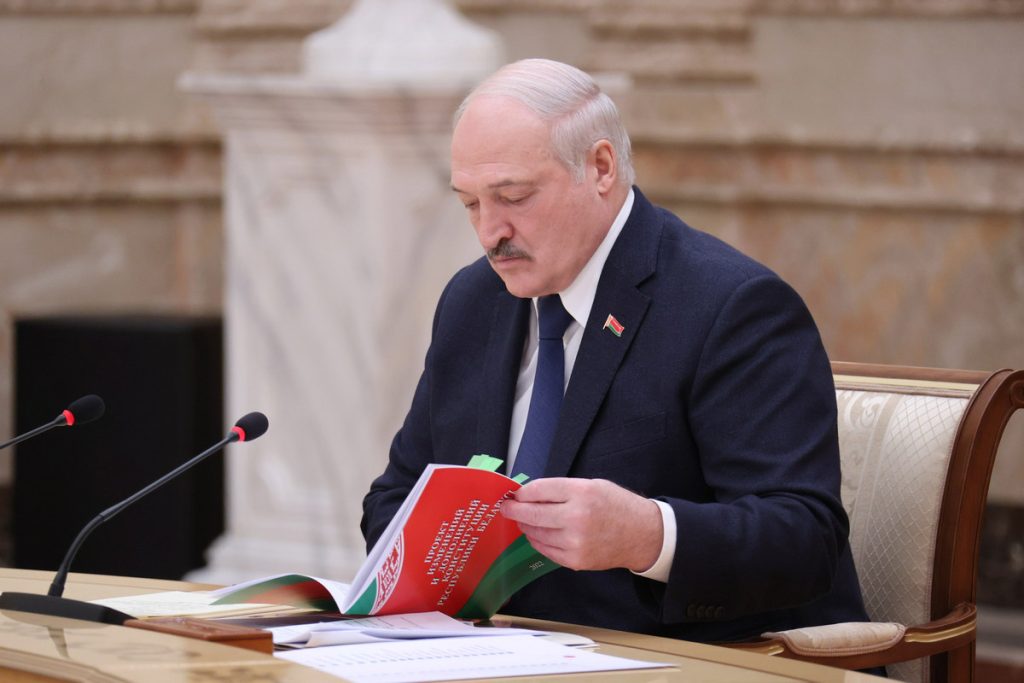 Лукашенко 4 марта торжественно подпишет решение республиканского референдума