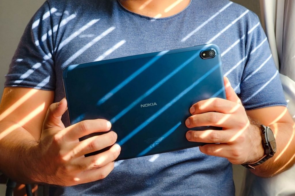 Nokia прекращает поставки, а ASOS — доставку товаров в Россию