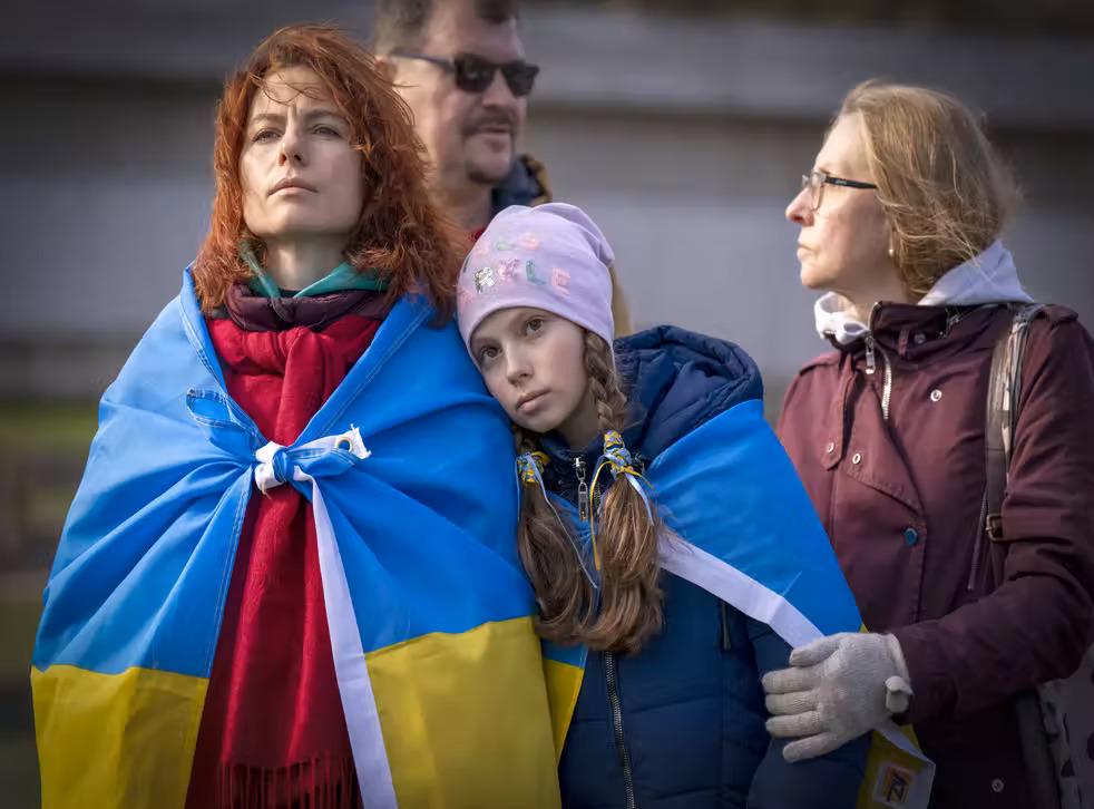 «Сказали уйти, когда она заявила об отсутствии денег». Об отношении британцев к беженцам из Украины