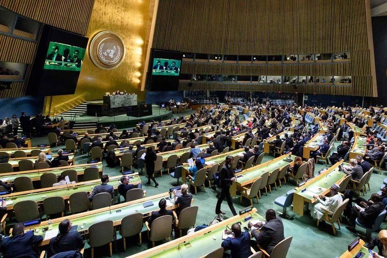 Генассамблея ООН приостановила участие России в Совете по правам человека