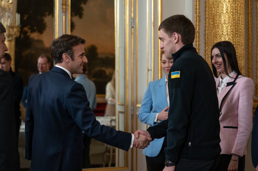 Ход конем. Макрон рассказал, что может заставить его посетить Украину