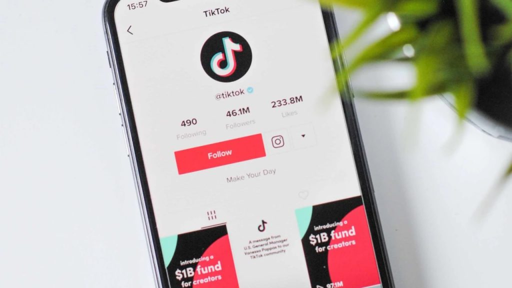 TikTok начал тестировать кнопку «дизлайка» в комментариях