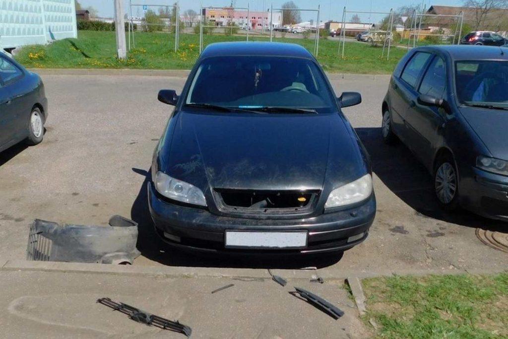 В Молодечно повредили автомобиль, но это сделал не человек