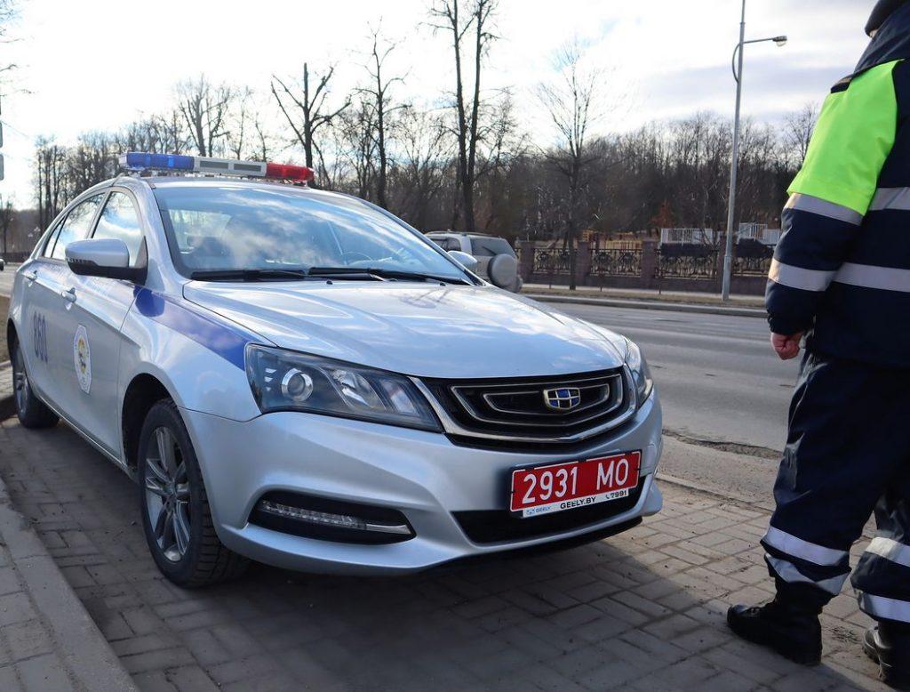Наряды ГАИ едут в деревни и агрогородки Минщины, контролируют аварийно-опасные участки дорог