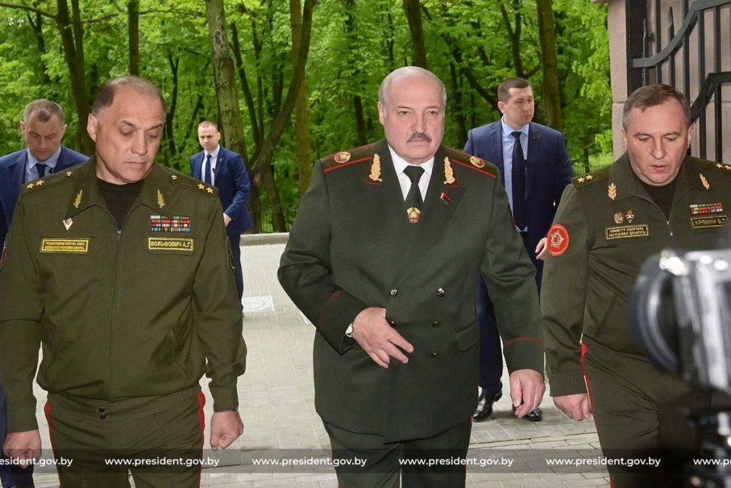 Беларусь столкнется с беспрецедентным экономическим, политическим и военным давлением — Лукашенко