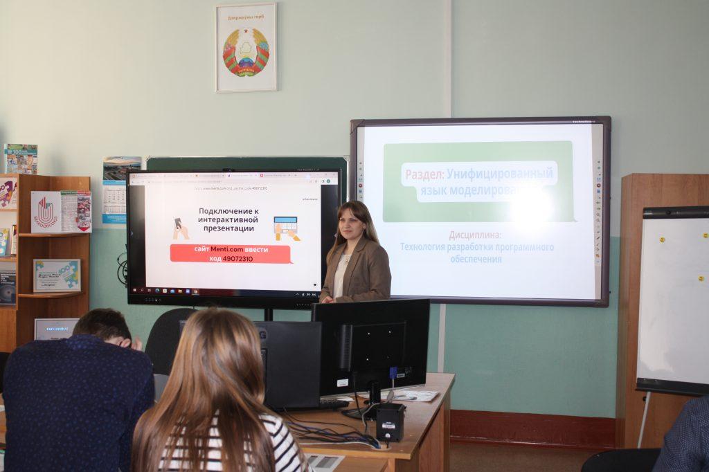 Лучший педагог системы образования потребительской кооперации работает в Молодечно