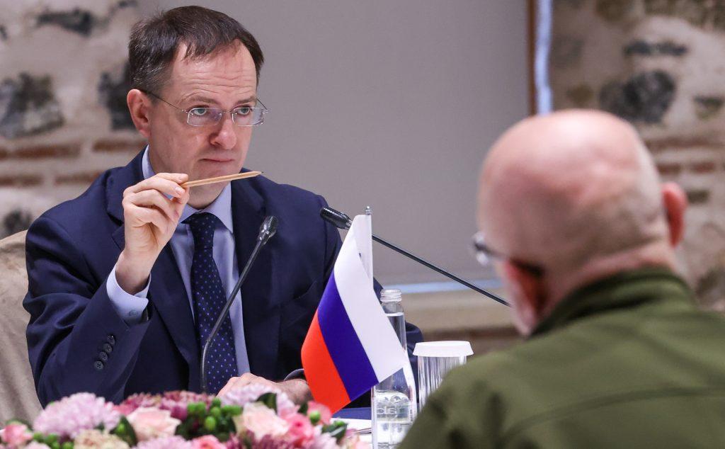 Замораживание переговоров является инициативой Украины — Мединский