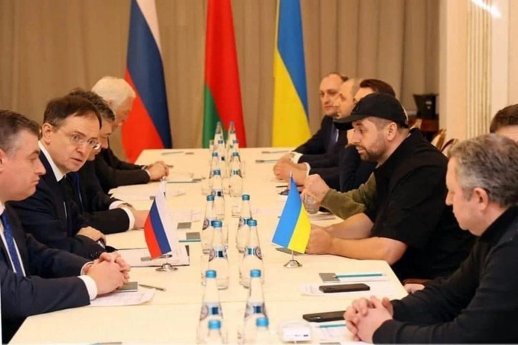Российско-украинские переговоры приостановлены — Подоляк