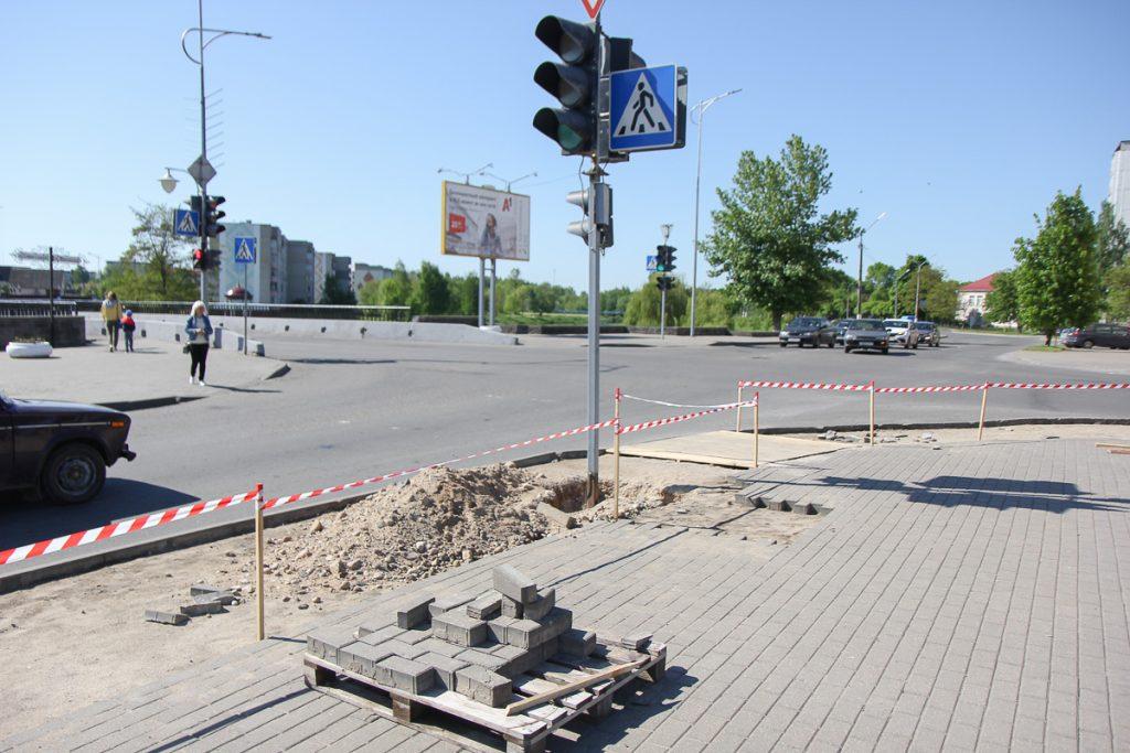 Фотофакт: в Слуцке расширяют улицу Софии Слуцкой