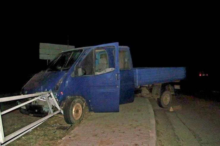 Школьник с другом угнали авто в Столбцовском районе и попали на нем в ДТП