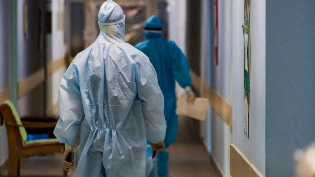 Медикам в Беларуси с 1 июля повысят зарплату