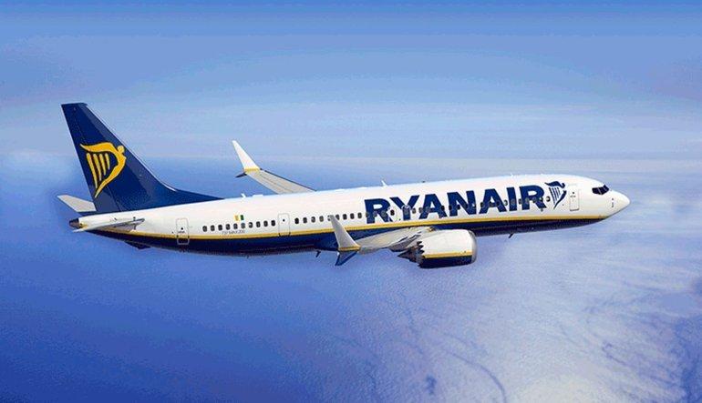 Недовольны оплатой труда и условиями. Сотрудники Ryanair планируют устраивать забастовки