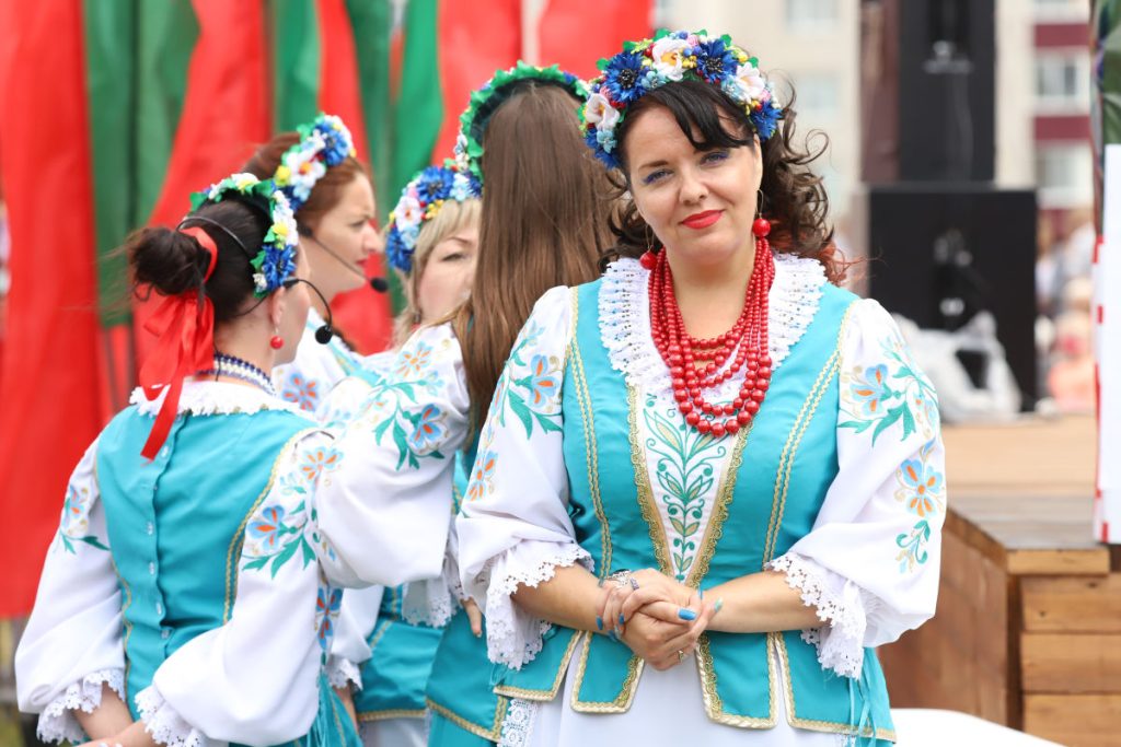Более 30% белорусов отмечают День Независимости