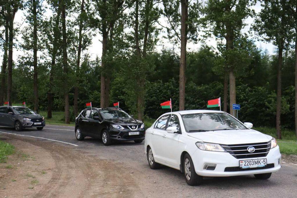«Дорогами войны – дорогами Победы». Несвиж принял участие в патриотическом автопробеге