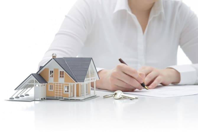 В Вилейке продают старинные здания. Как думаете, сколько стоят?