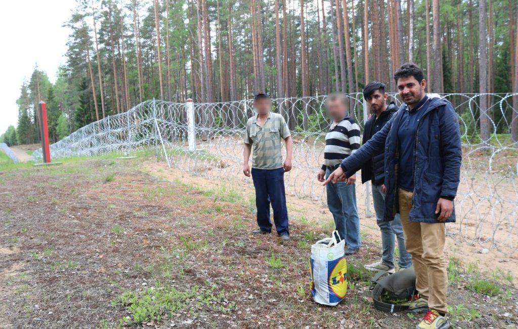 ГПК: Латвийские силовики дают беженцам психотропы