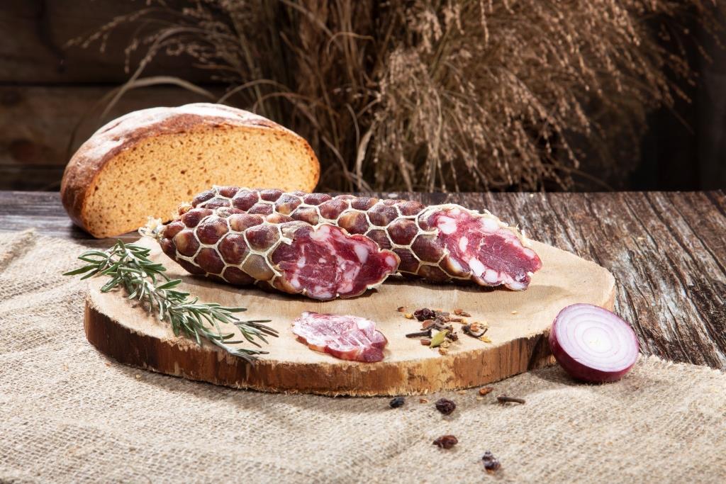 Минсельхозпрод установил минимальные экспортные цены на молочную и мясную продукцию