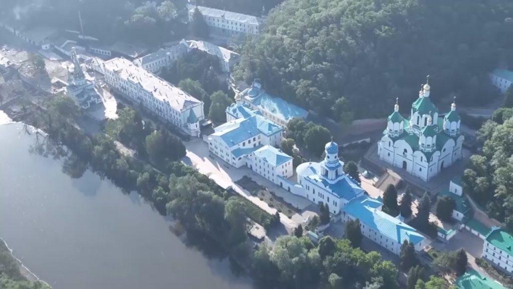 Укронацисты используют святыни как «щит». Подробности рассказали в Минобороны РФ