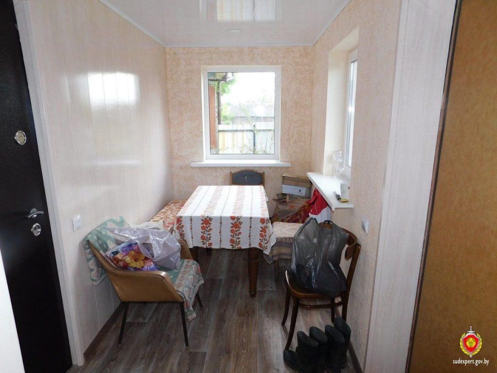 «Украл бутылку рома и там же ее распил». В Борисовском районе обокрали сельских жителей