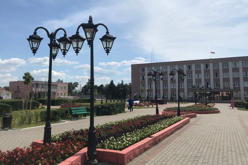 «США хотят господствовать над всем миром» — жители Воложина о тех, кому выгодно переписать историю
