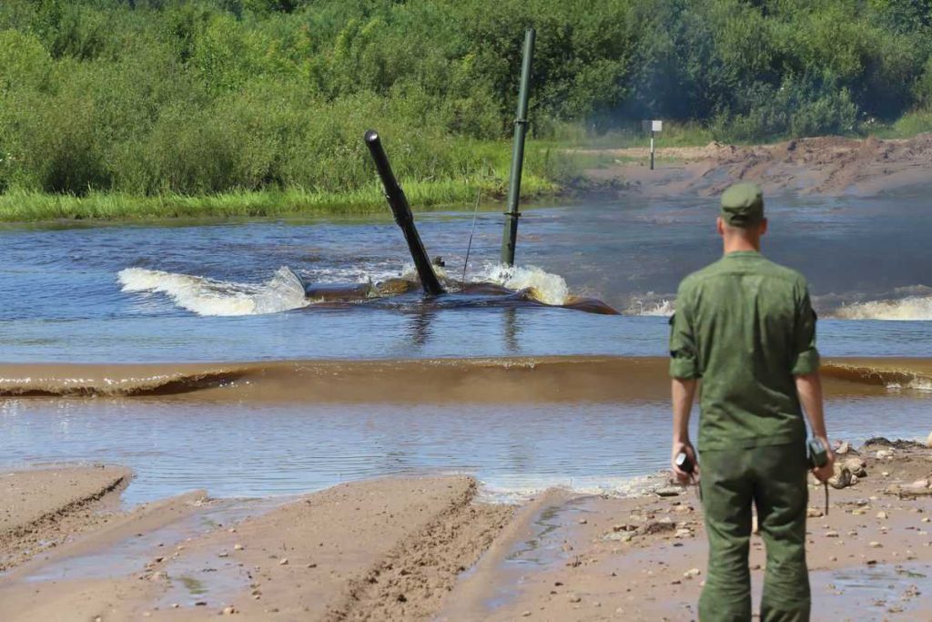 «Я — солдат. Выпуск 12». Вместе со Стасом Кабаком на танке погрузились под воду