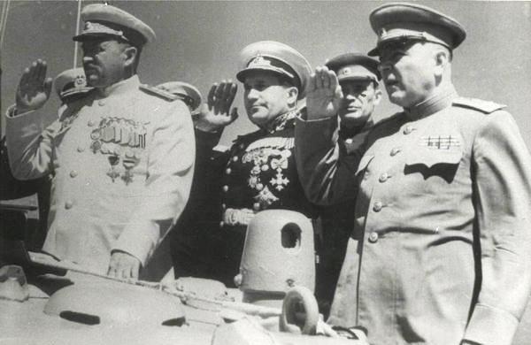 Холостяков