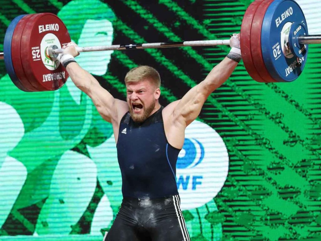 Борисовчанин Ходасевич победил на Открытом чемпионате России по тяжелой атлетике
