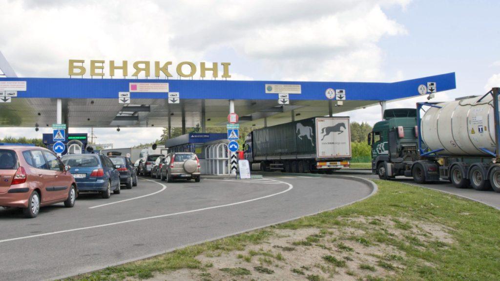 Таможенники с 1 августа будут выполнять функции пограничников еще в двух пунктах пропуска