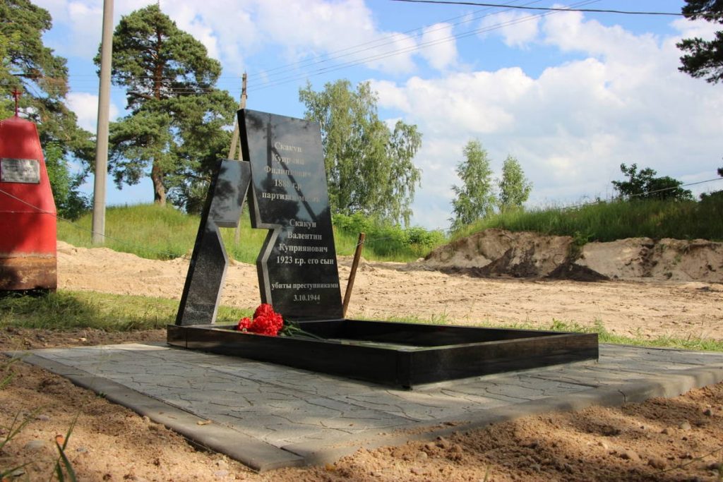 Памятник медикам-героям из династии основателей больниц в Борисове
