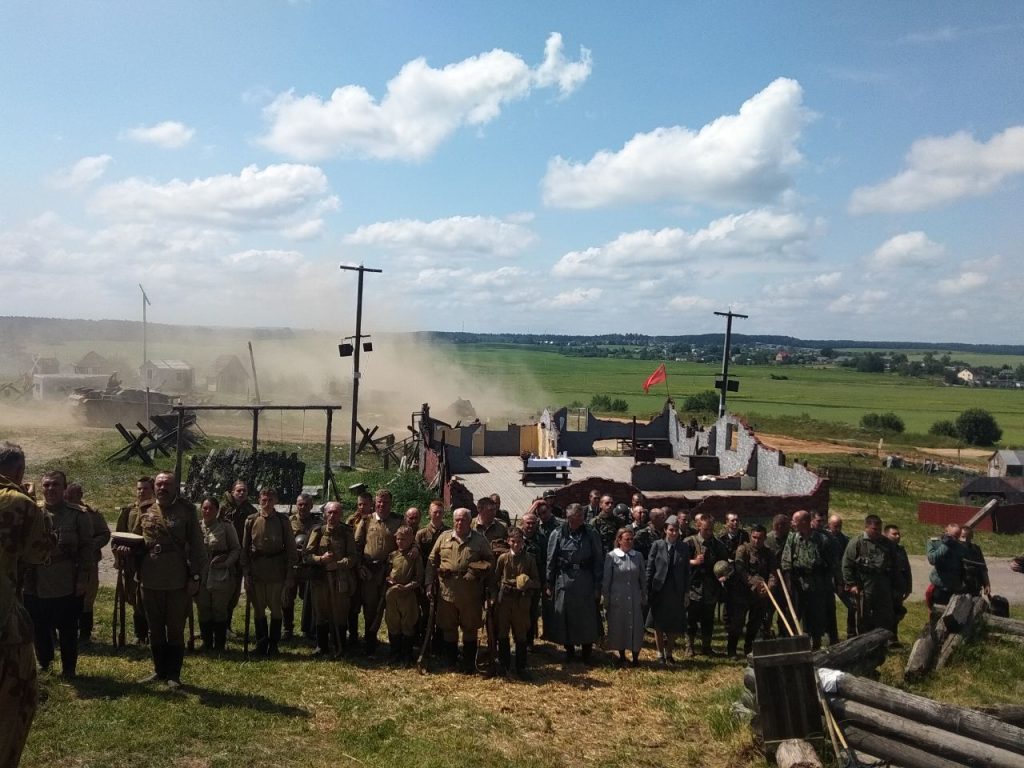 Военная техника, военнослужащие. Как фестиваль «Багратион» погружает в атмосферу фронтовых будней