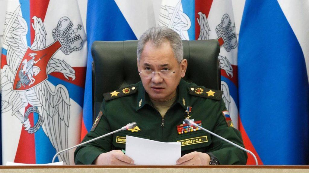 Шойгу поручил усилить действия российских военных на всех направлениях на Украине