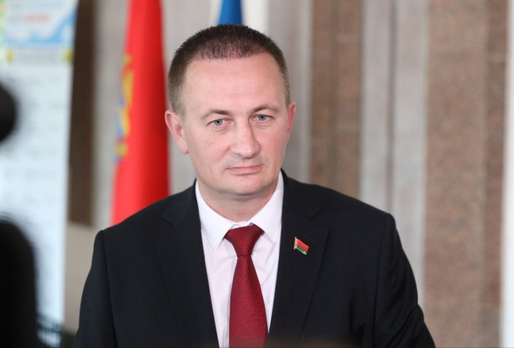 Работу чиновников в соцсетях не нужно превращать в дань моде — Александр Турчин