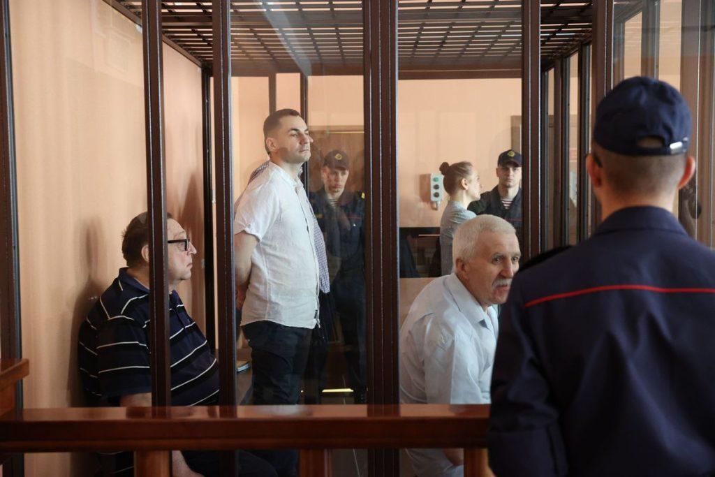Дело о госперевороте: откуда деньги на протестную активность?