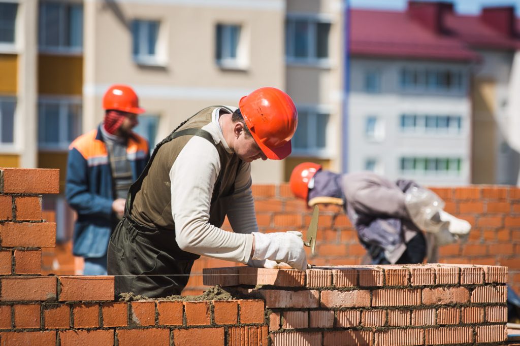 Список строящегося по льготным кредитам жилья скорректировали в Беларуси