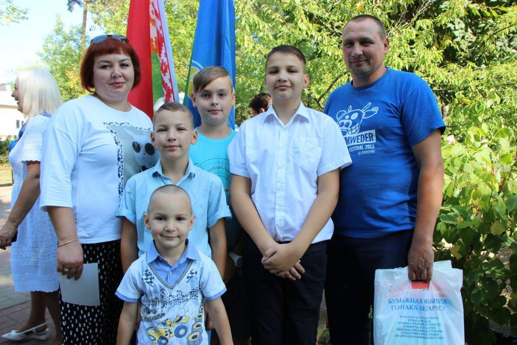 Семья Реваны и Юрия Савицких
