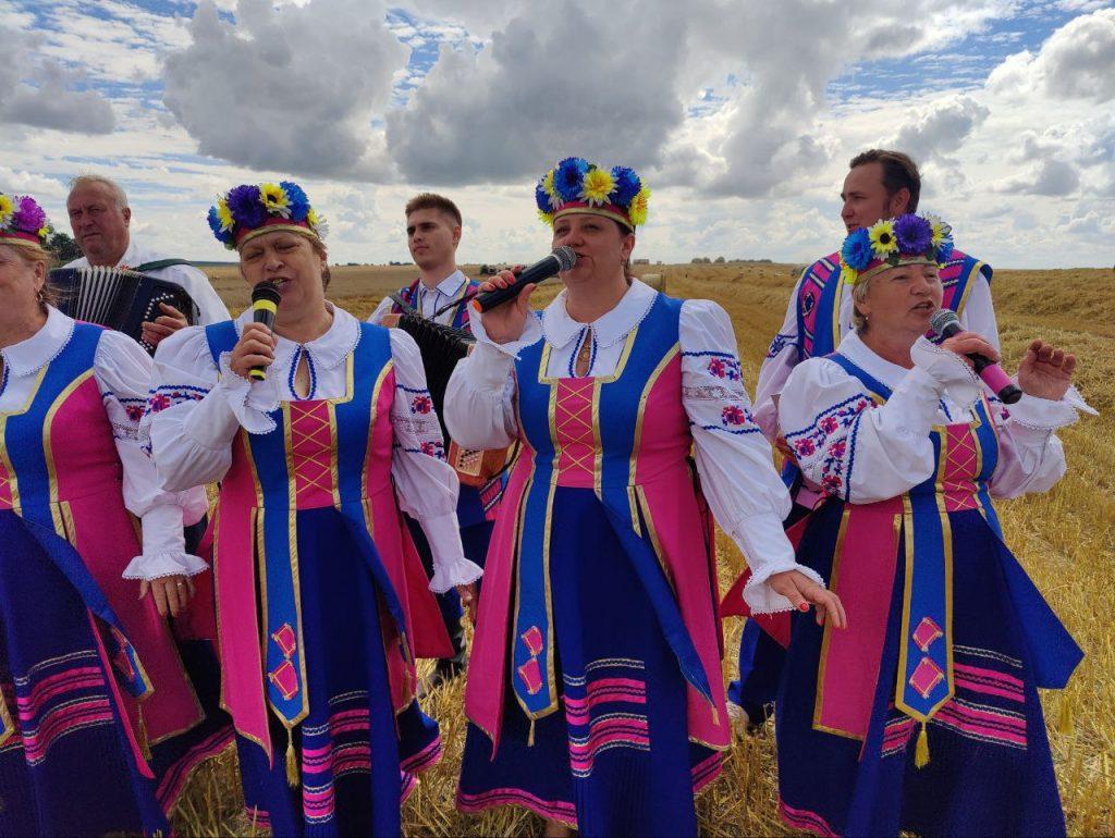 Выступление ансамбля
