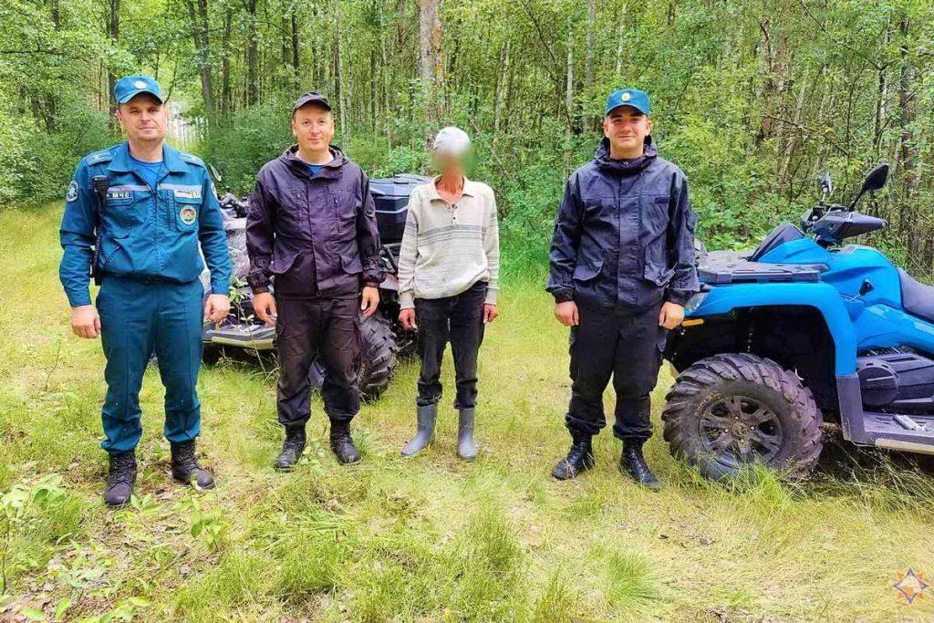 В лесу возле Раховичей Солигорского района нашли пропавшую 57-летнюю ягодницу