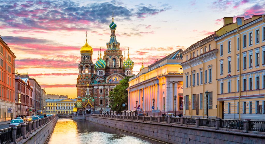 БЖД назначила дополнительные поезда из Минска в Санкт-Петербург