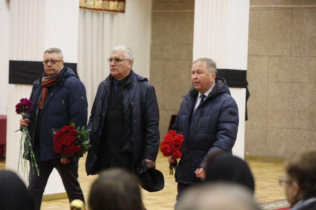 Макей