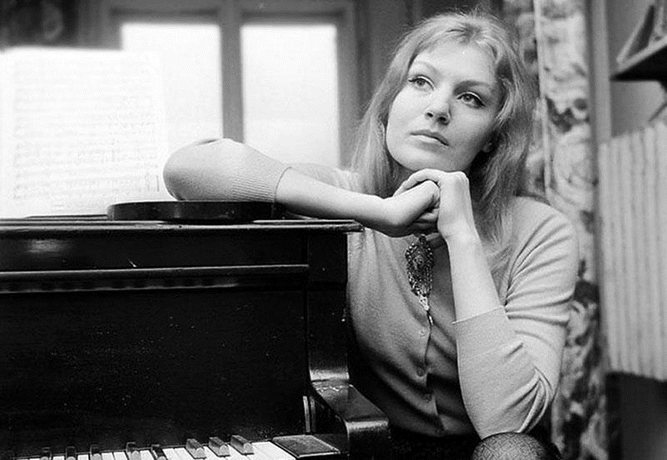 Анна Герман