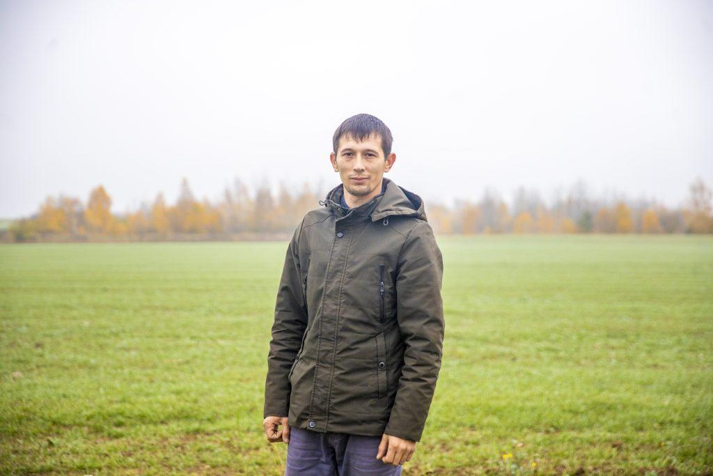 Главный агроном предприятия Александр Демаш