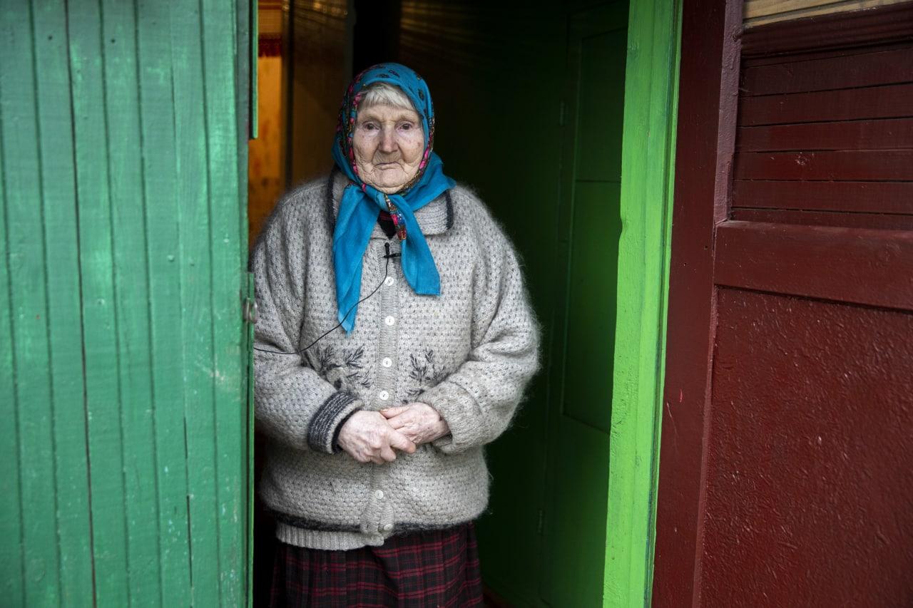 Бабушка которая украла. Бабушка плачет. Бабушка плачет. Обманули пенсионерку. Знаменитая бабушка.