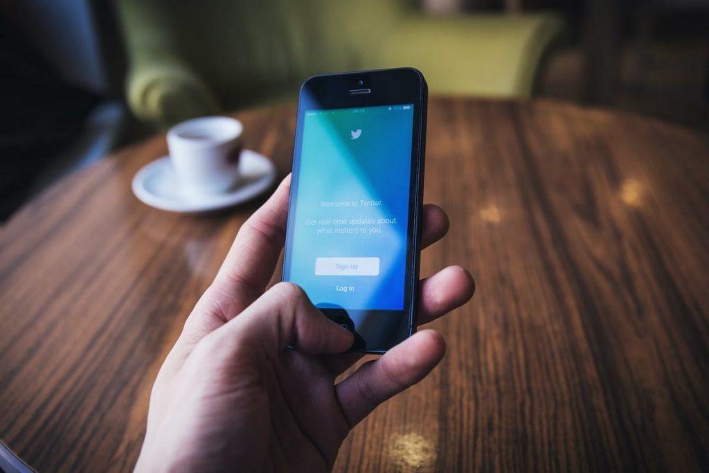 Илон Маск объявил об амнистии заблокированных аккаунтов в Twitter