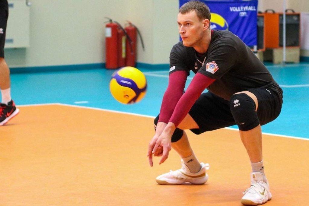 «Шахтер» впервые проиграл сет, но победил, а «Борисов-БГУФК» уступил с 2:0
