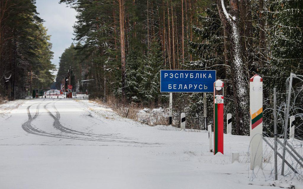 Границы на замок. Как пускают или не пускают россиян и белорусов в Европу
