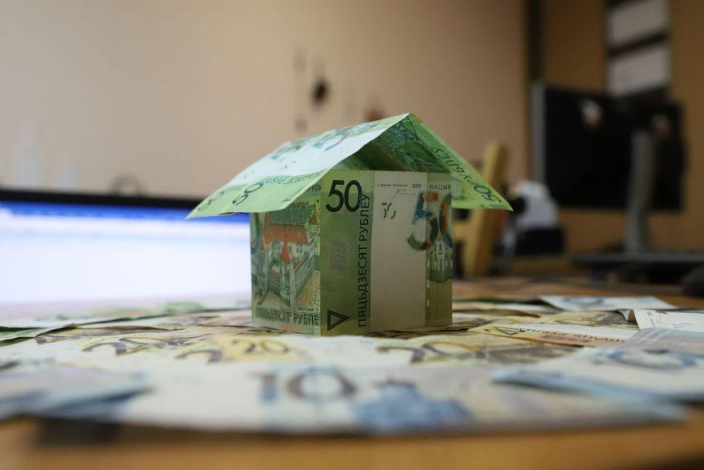 Где перехватить до получки? Разбираемся в возможностях овердрафта