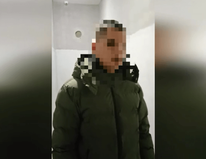 В Минске задержали жителя Марьиной Горки, который работал курьером телефонных мошенников
