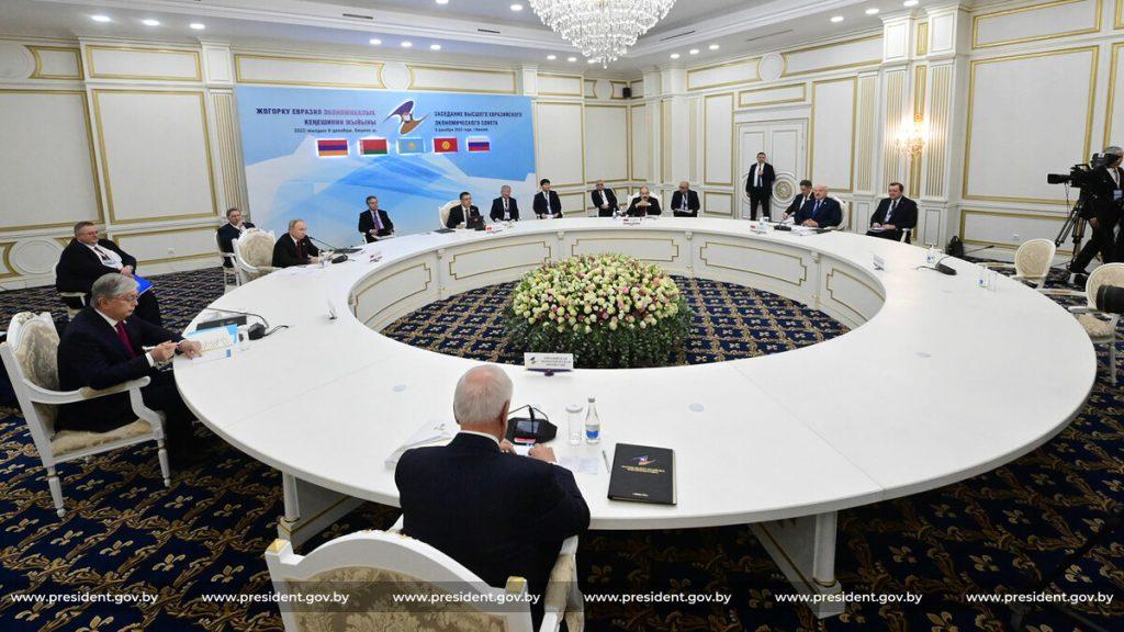 Лукашенко предсказал скорый политический кризис в странах коллективного Запада