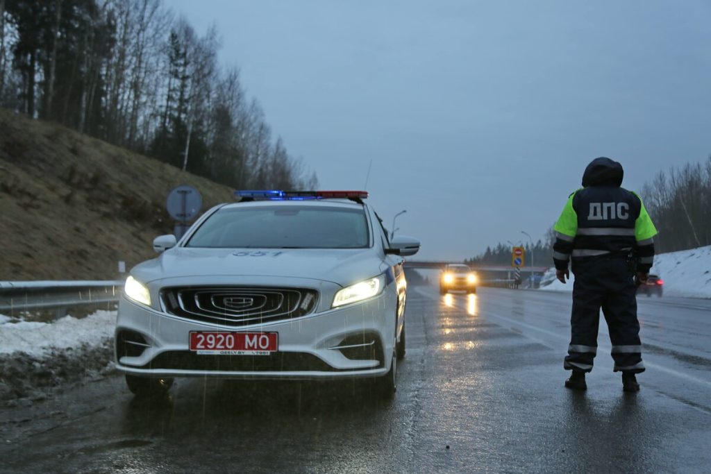 Выпивший, без «дазвола», на летней резине. С чем в Минском районе попадались ГАИ водители в праздники