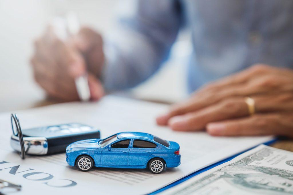 Первое авто по новым правилам продали в Молодечно. Что еще изменилось